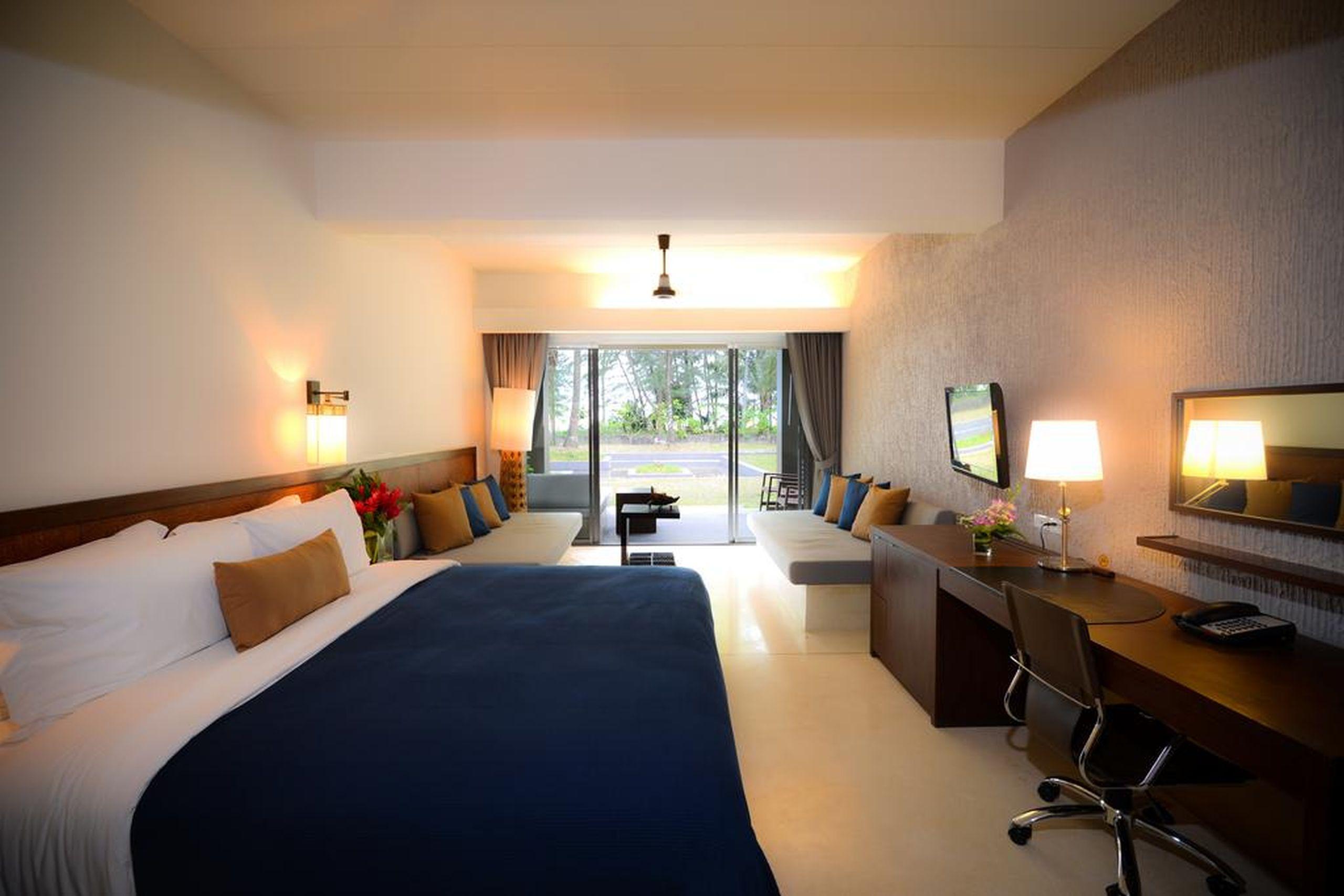 Grand Southsea Khaolak Beach Resort Кхаулак Экстерьер фото