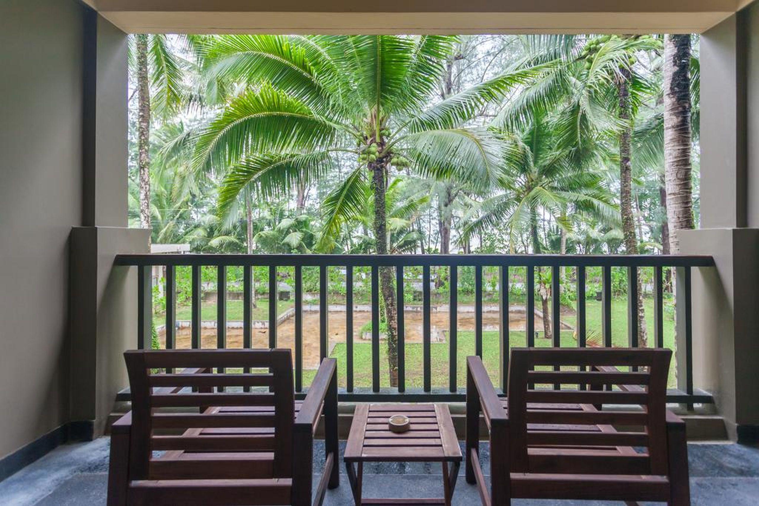 Grand Southsea Khaolak Beach Resort Кхаулак Экстерьер фото